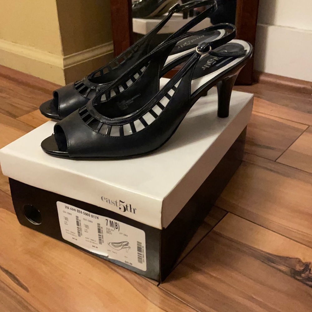 Navy Heels